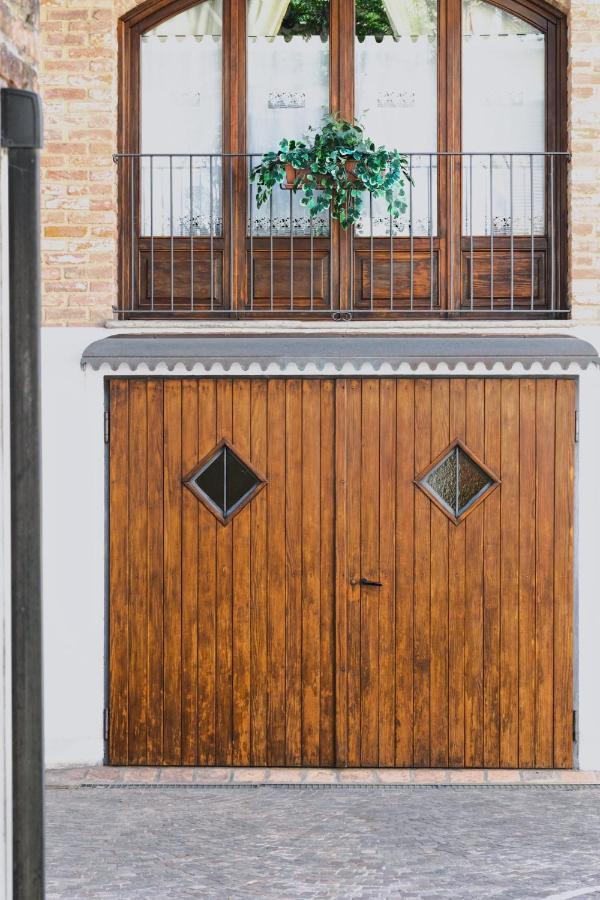 Casa Lobe - Charming Apartment In Village Centre 라모라 외부 사진